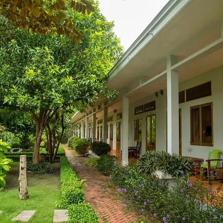 Phương Nhung Hotel